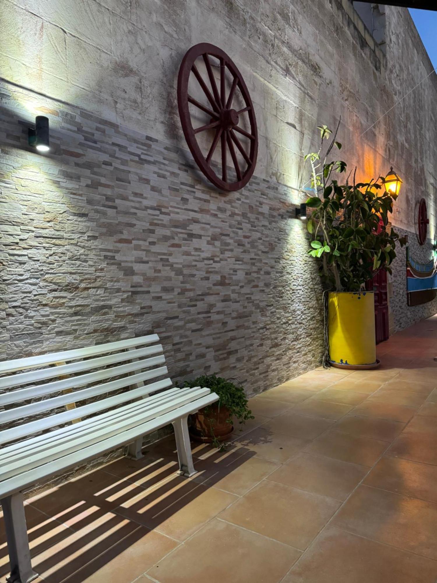 Tal-Bir Farmhouse Hotell Nadur Exteriör bild